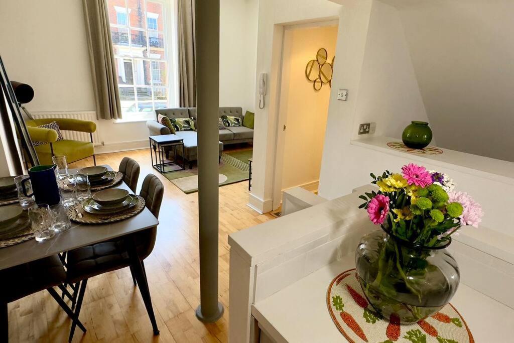 The Quirky Quarter- 2Bedrooms Apartment リヴァプール エクステリア 写真